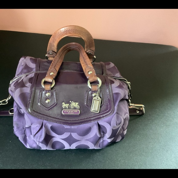 Coach Bag - Picture 7 of 8